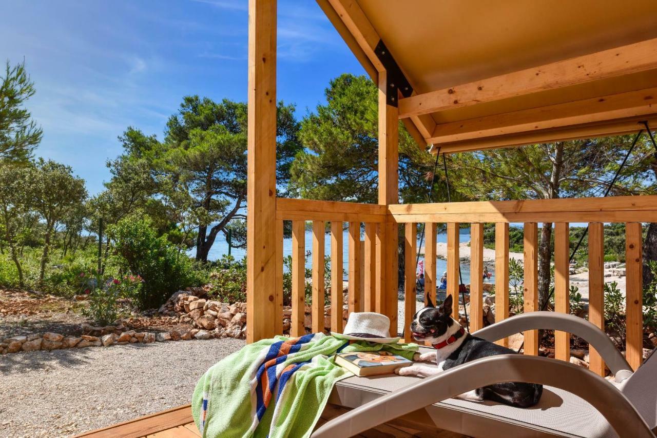 Glamping Ugljan Hotell Zadar Exteriör bild